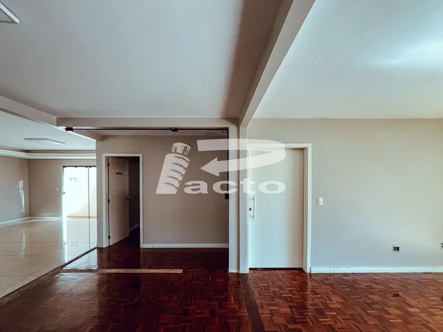 Imagem 7: Casa Comercial com Piscina