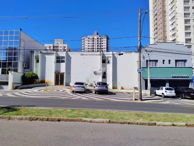 Imagem: Imóvel Comercial À Venda na Avenida Carlos