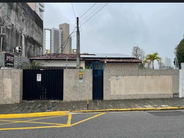 Imagem 6: Oportunidade de Excelente Casa no Barro Vermelho / Casa Ampla / Casa Lindíssima com Ótimo Localização