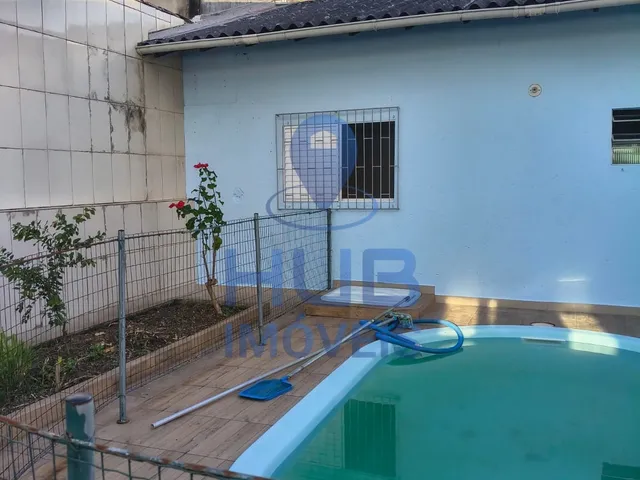 Imagem 3: 190M2 com Edícula , 2 Garagens , Carianos - Florianópolis/Sc