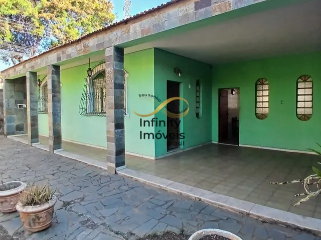 Imagem: Casa à venda no bairro Santa Terezinha