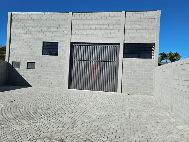 Imagem: Barracão/Galpão À Venda com 390M² por