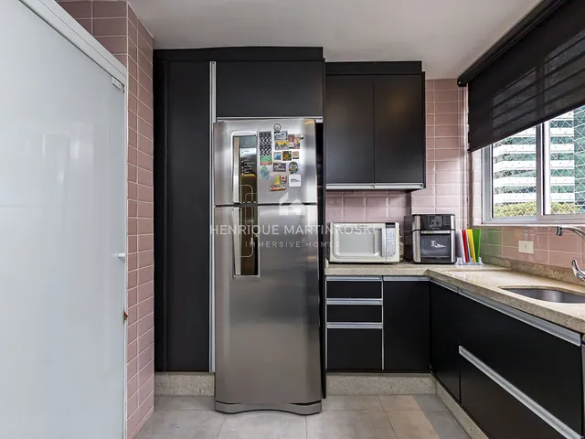 Imagem 14: Apartamento com de 1 Quarto À Venda no Centro Nobre de Curitiba