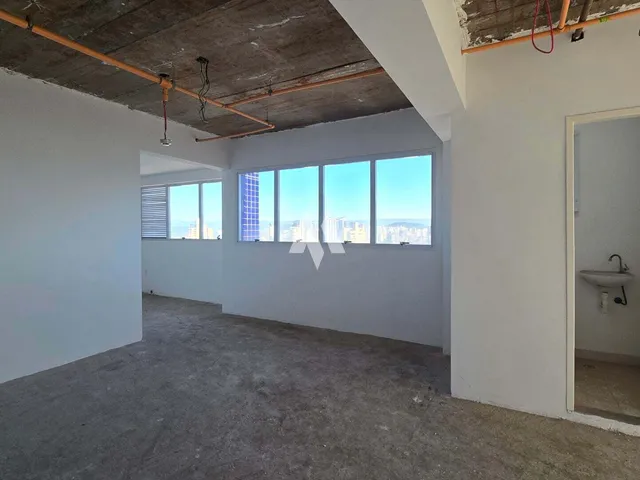 Imagem 4: Sala Comercial À Venda no the One Office Tower com Vista Livre na Ponta da Praia em Santos/Sp