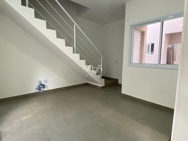 Imagem: Sobrado em Villágio para Locação no Bairro