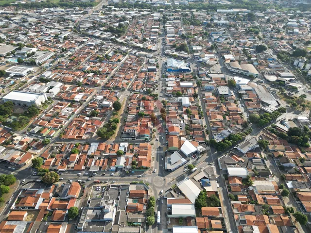 Imagem 3: Casa Residencial e com Ponto comercial de 412m² com Kitnets já rendendo aluguel, em