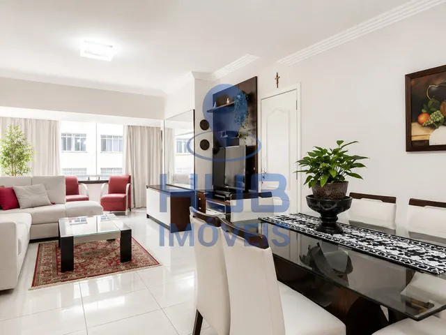 Imagem 3: Apartamento Mobiliado com 4 Dormitórios e Ampla Área Externa no Centro de Florianópolis