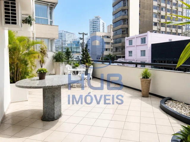 Imagem 5: Apartamento Mobiliado com 4 Dormitórios e Ampla Área Externa no Centro de Florianópolis