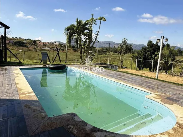 Imagem 7: Chácara com 6.600M2 - Casa, Piscina, Pomar e Área de Lazer Completa!