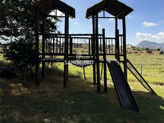 Imagem 8: Chácara com 6.600M2 - Casa, Piscina, Pomar e Área de Lazer Completa!