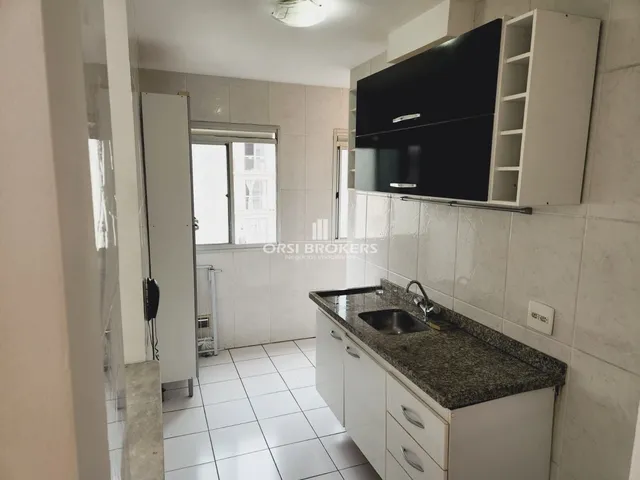 Imagem: O apartamento possui 3 Dormitórios, 1 Banheiro, 1 Vaga na