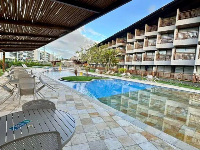 Imagem 3: Entre a Igrejinha e o Bora Bora: Seu Apartamento Pé na Areia com Lazer de Resort Pronto em Carneiros!