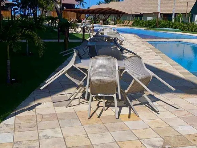 Imagem 11: Entre a Igrejinha e o Bora Bora: Seu Apartamento Pé na Areia com Lazer de Resort Pronto em Carneiros!