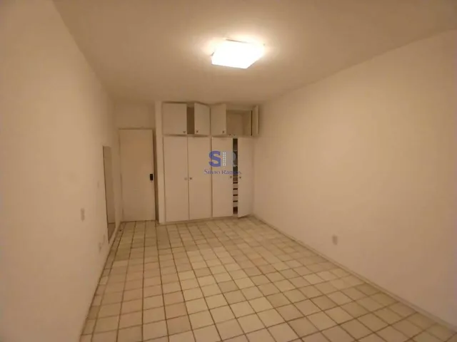 Imagem 10: Apartamento de 261M² Alto Padrão À Venda no Ed. Rio Ave na Rua dos Navegantes em Boa Viagem