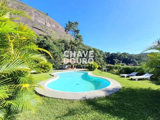 Imagem 6: Casa para Venda em Teresópolis, Iucas, 3 Dormitórios, 1 Suíte, 3 Banheiros