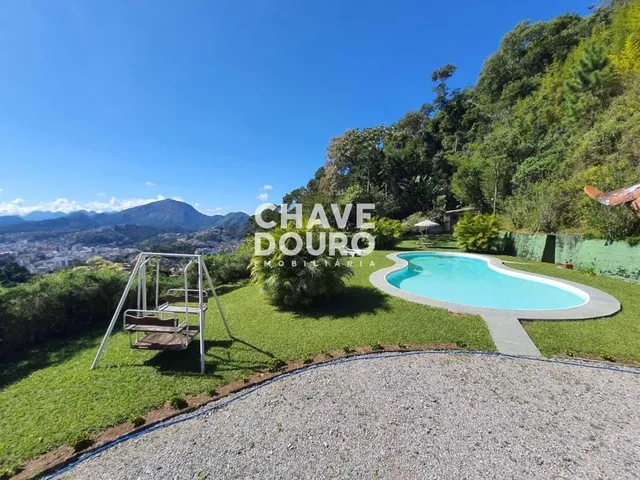 Imagem 2: Casa para Venda em Teresópolis, Iucas, 3 Dormitórios, 1 Suíte, 3 Banheiros