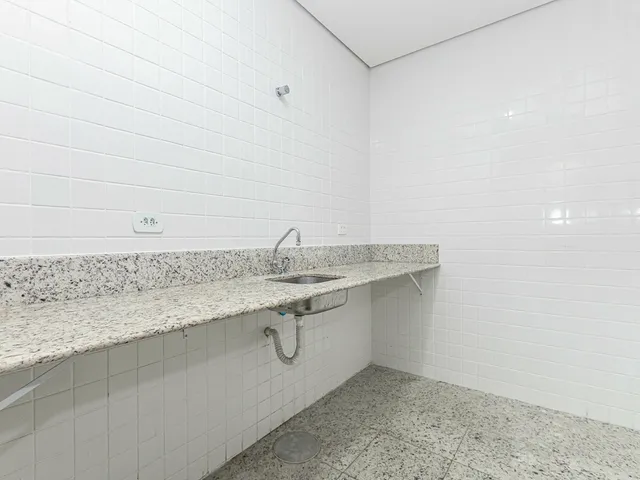 Imagem 9: SALA COMERCIAL em Curitiba - PR, Centro
