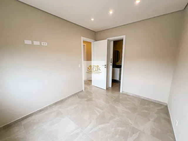 Imagem 5: Residencial Laguna Imóvel Pronto Área Total 220M² Área Privativa 153M² 4 Quartos Sendo 1 Suíte 2 Banheiros Social 2 Vaga