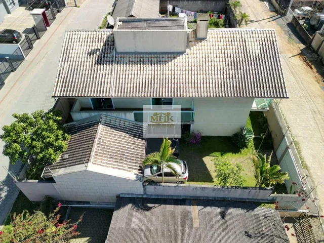 Imagem: Casa com 3 Quartos e 261 M² À Venda em