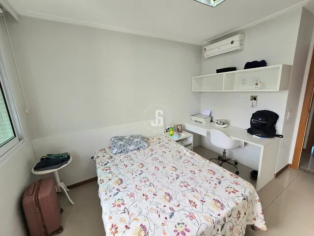 Imagem 15: Apartamento 4 Suítes À Venda em Pituaçu, Vista Mar Frontal, 200M² e Andar Alto
