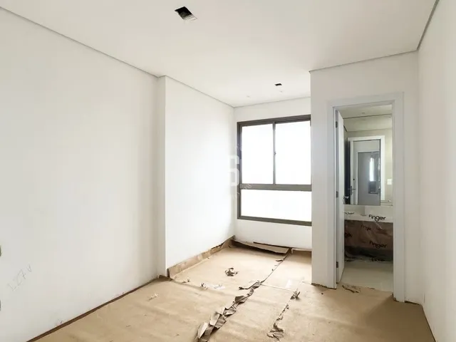 Imagem 9: Apartamento 4 Suítes À Venda na Barra, 209M², Andar Alto e 3 Vagas