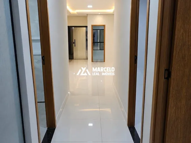 Imagem 3: Vendo Imóvel com Acabamento Impecável, Sala Ampla Integrada, Cozinha Espaçosa, 0