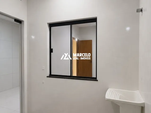Imagem 9: Vendo Imóvel com Acabamento Impecável, Sala Ampla Integrada, Cozinha Espaçosa, 0