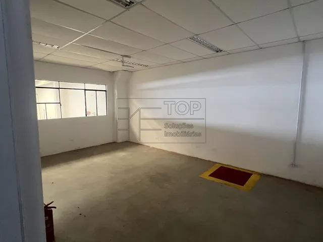 Imagem 2: Galpão - Rua Professora Maria de Assumpção, 200