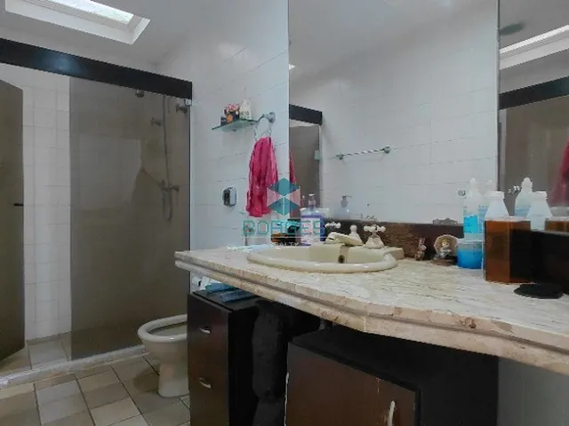 Imagem 6: Casa À Venda com 385M², 4 Quartos, Piscina e 875M² de Terreno no Itaigara, Salvador