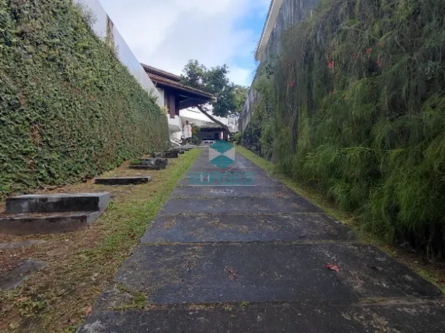 Imagem 9: Casa À Venda com 385M², 4 Quartos, Piscina e 875M² de Terreno no Itaigara, Salvador