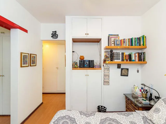 Imagem 12: Apartamento para Venda em Itaim Bibi com 3 Quartos, Sendo 1 Suíte, 95M²