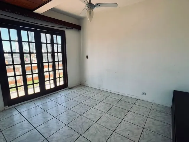 Imagem 12: Conheça Essa Incrível Oportunidade de Investimento no Coração do Centro de Penha!