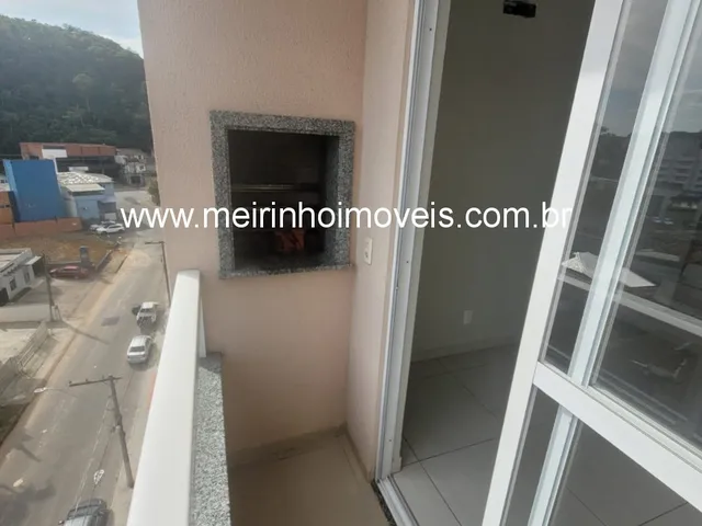 Imagem 3: Apartamento 2 dormitórios no Santo Antônio - sacada com churrasqueira e garagem