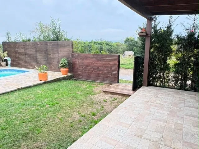 Imagem 6: Duas Casas com Piscina e Renda de Aluguel no Campo Duna