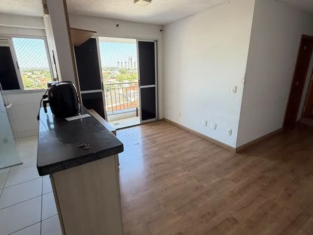 Imagem: O apartamento possui 3 Dormitórios, 1 Suíte, 2 Banheiros,