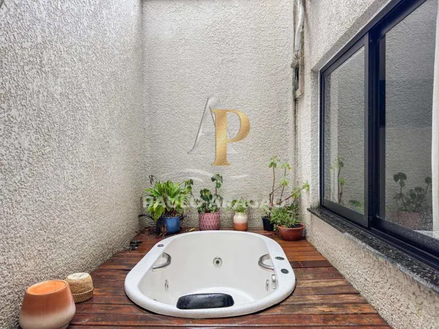 Imagem 14: Apartamento À Venda, no Tortuga Residence em Balneário Camboriú, Centro, com 2 Quartos, 70,24M²