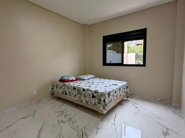 Imagem 7: Casa com Piscina | 1 Suíte + 2 Quartos | Área Gourmet Completa