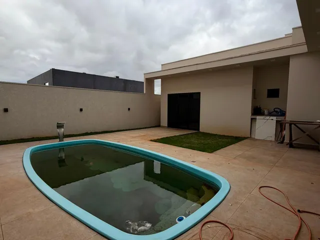 Imagem 4: Casa com Piscina | 1 Suíte + 2 Quartos | Área Gourmet Completa