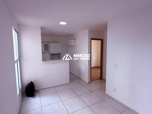 Imagem: Alugo Apartamento Padrão de 2/4 no 2º