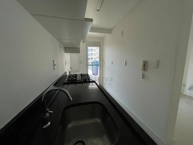 Imagem 10: Apartamento com 2 dormitórios sendo 1 suíte, sacada com churrasqueira e área de lazer
