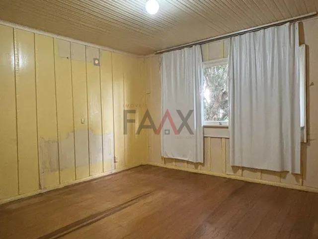 Imagem 15: Casa Aconchegante de Madeira com Terreno À Venda - Santana, Guarapuava - Pr