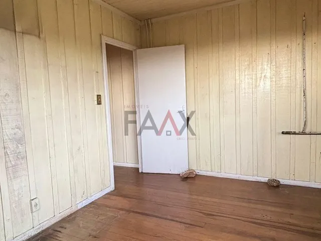 Imagem 6: Casa Aconchegante de Madeira com Terreno À Venda - Santana, Guarapuava - Pr