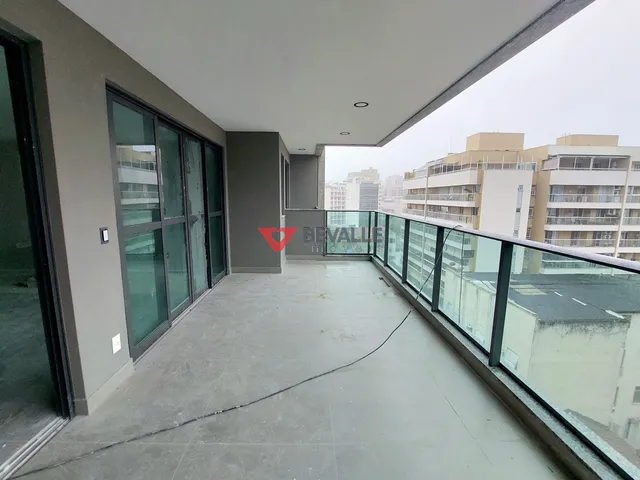 Imagem 2: Cobertura de luxo à venda em Botafogo com 358m² e 4 suítes