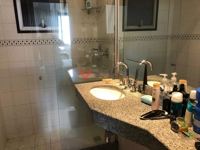 Imagem 15: Espaçoso apartamento de 2 quartos em Botafogo - RJ por R$800.000 para venda