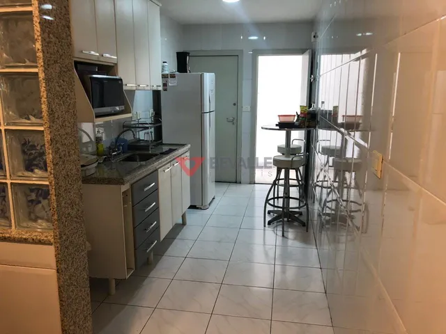 Imagem 5: Espaçoso apartamento de 2 quartos em Botafogo - RJ por R$800.000 para venda