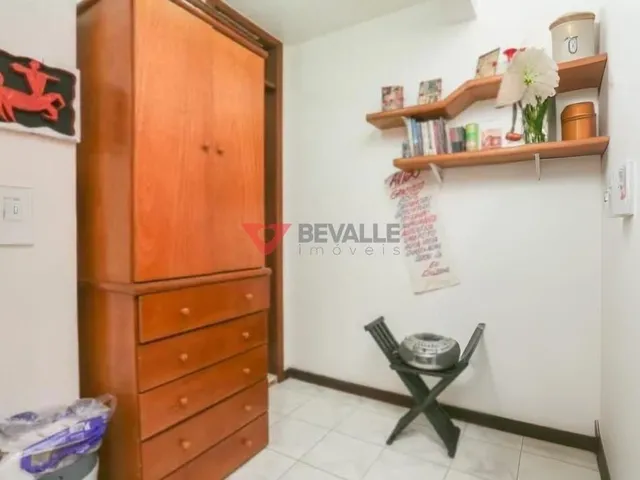 Imagem 6: Apartamento à Venda em Copacabana, 2 Quartos, 70m², R$930mil
