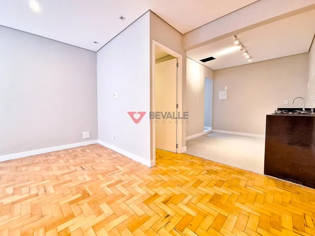 Imagem: O apartamento possui 2 Dormitórios, 1 Suíte, 3 Banheiros,
