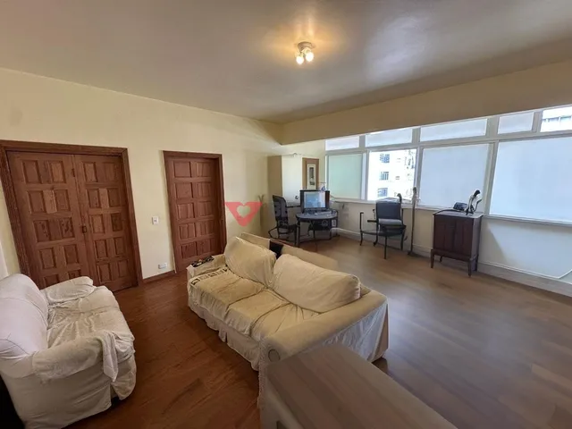 Imagem: Apartamento à venda em Copacabana, 180m²