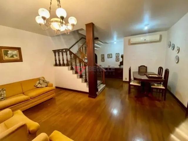 Imagem: Casa à venda em Botafogo 215m², 4 quartos