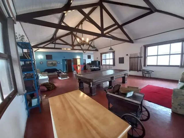 Imagem: Casa triplex à venda na Urca 450m², 4